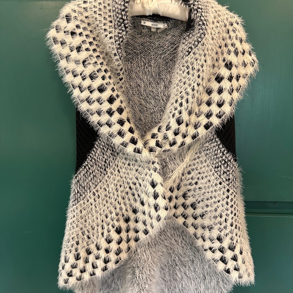 Whimsical Unique wrap !